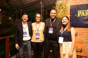 Topaz & Sensedia: Conexões que impulsionam o futuro financeiro