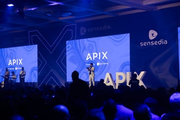 Topaz marca presença no 10o. APIX